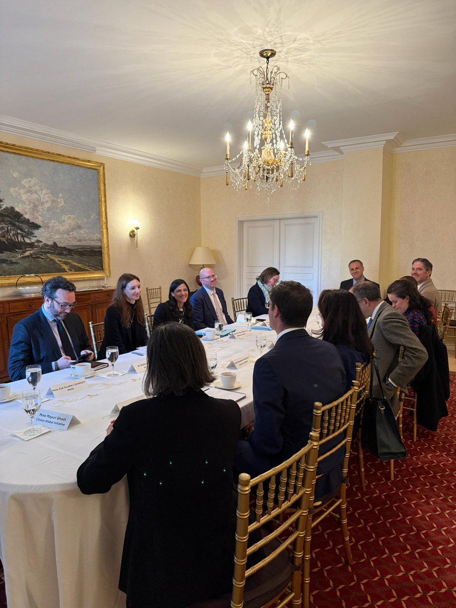 Éléonore Caroit tweet media