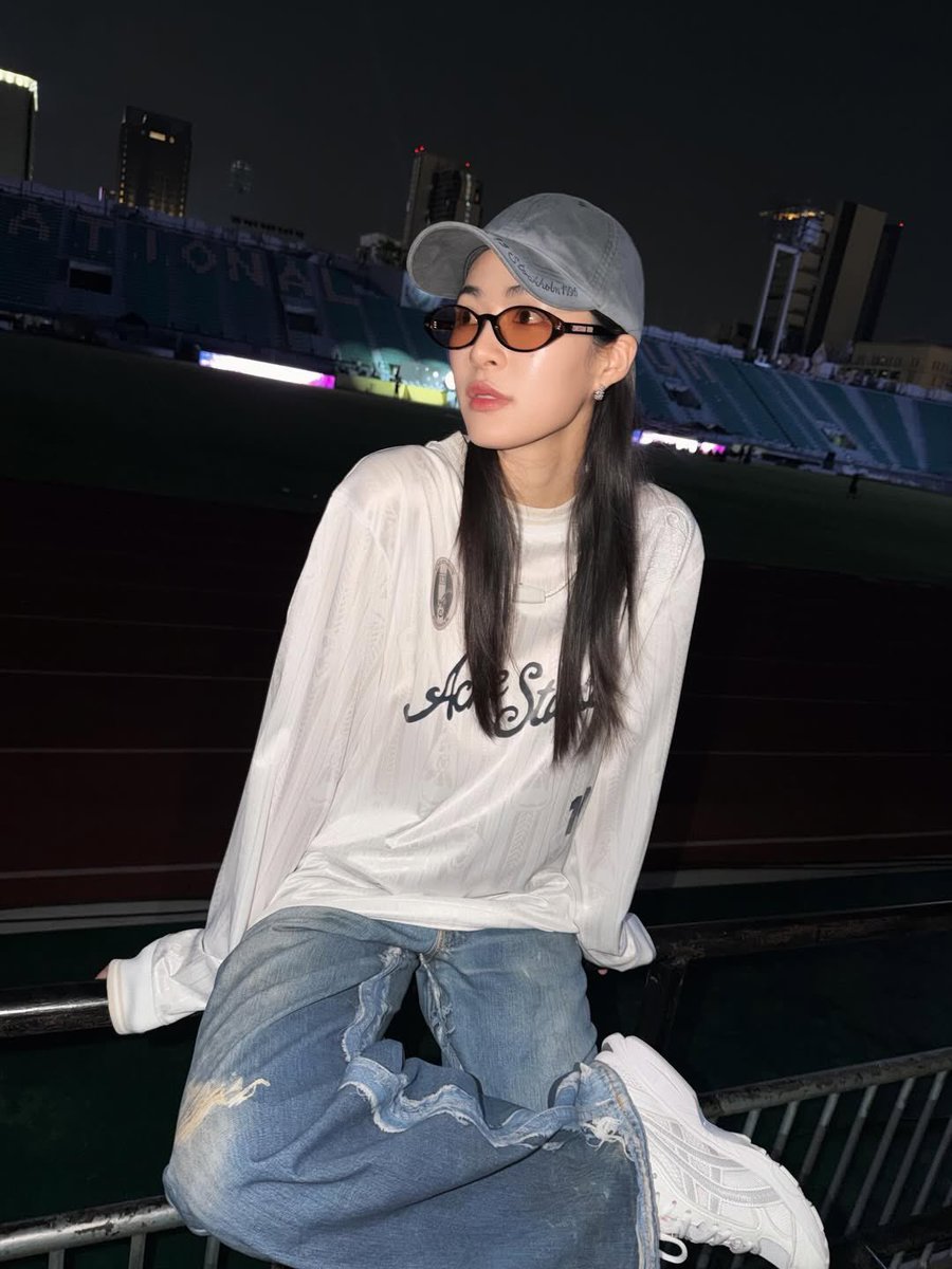 Linglingkwong_Official tweet media