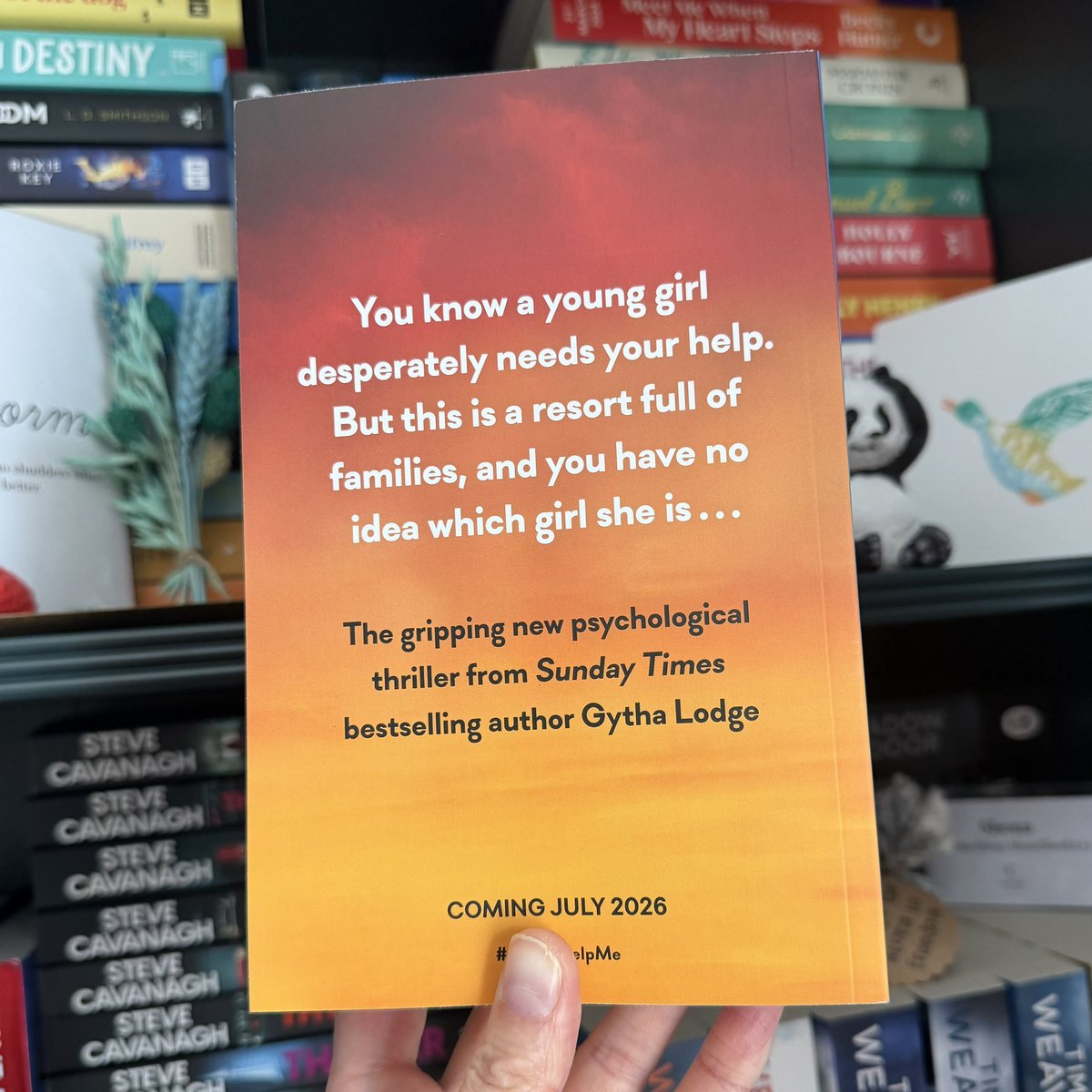 shonaholmes23's tweet image. 📚📮#BookPost📚📮

Eeek! Look what’s arrived, only a stunning proof of the upcoming new title #PleaseHelpMe by @thegyth

Always love Gytha’s books so extremely excited about this - loving the summer vibes!😎

Huge thanks to @MichaelJBooks @elliejmorley for sending📖

#BookTwitter