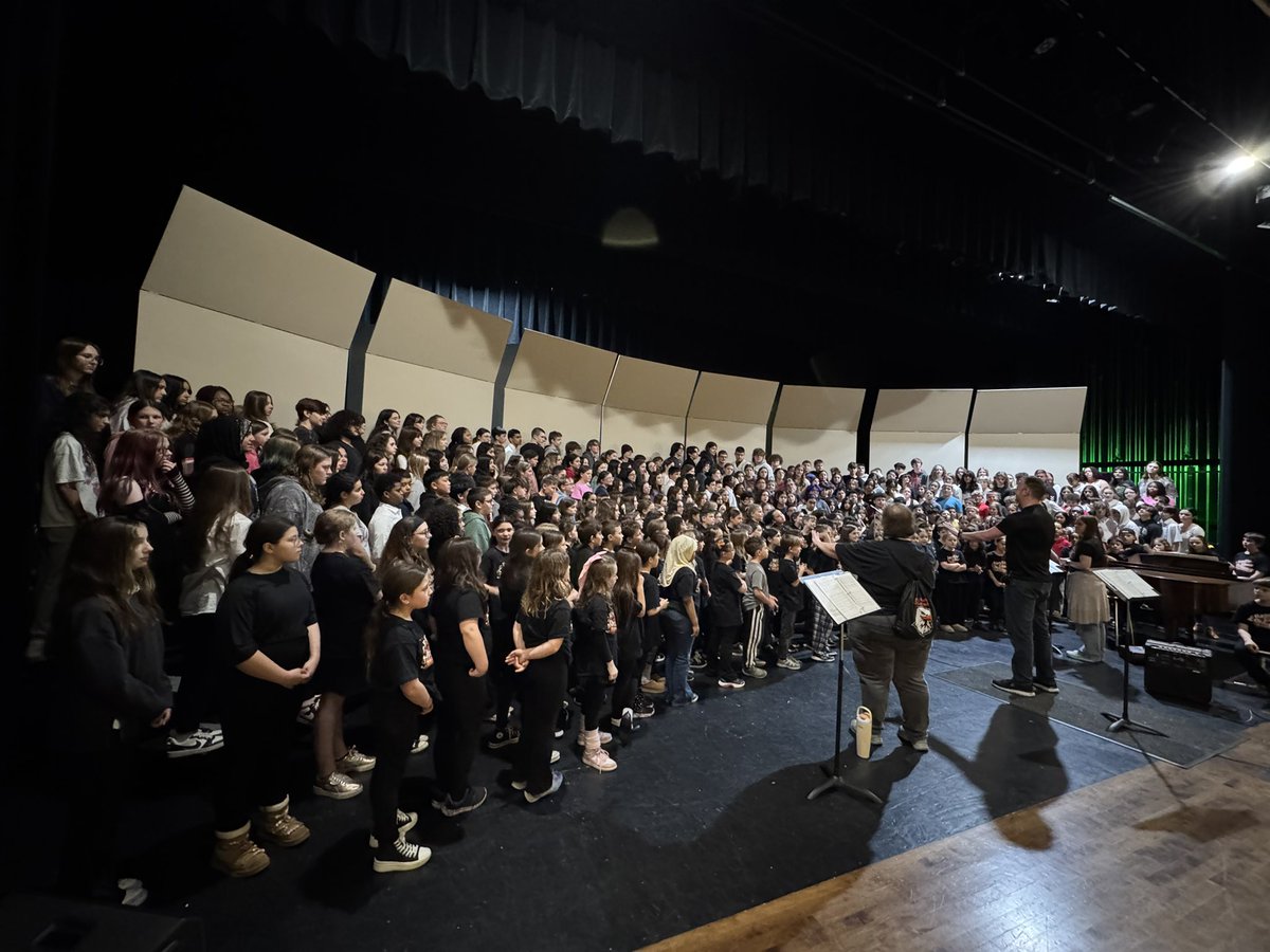 Jess Barwacz tweet media