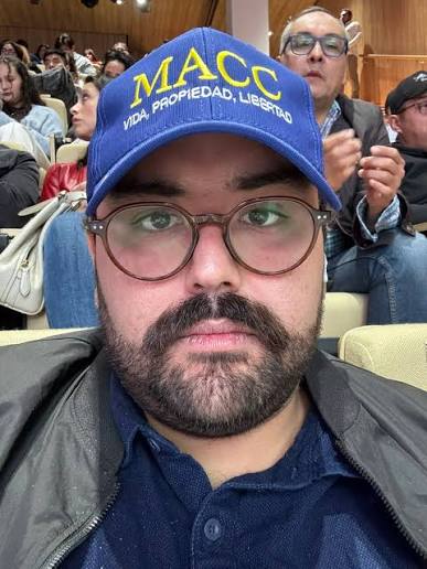 Alberto García tweet media