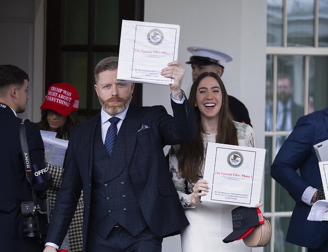 David Santa Carla 🦇 tweet media