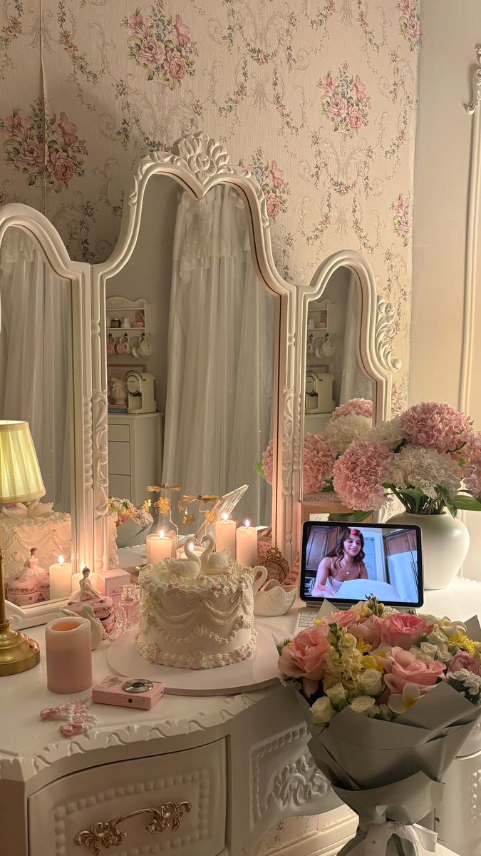 𝘉𝘢𝘺𝘥𝘢.⊹𝜗𝜚⋆ . tweet media