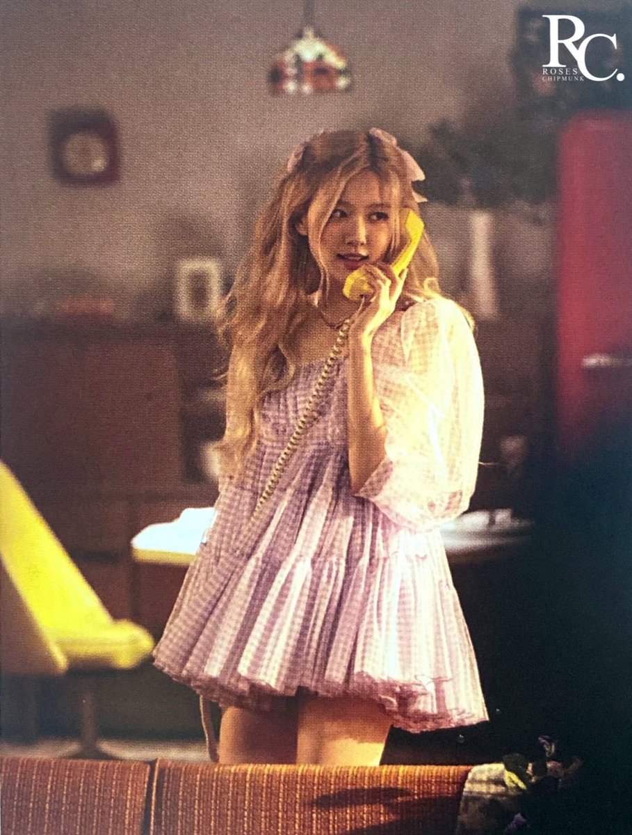 My golden Rosievn tweet media