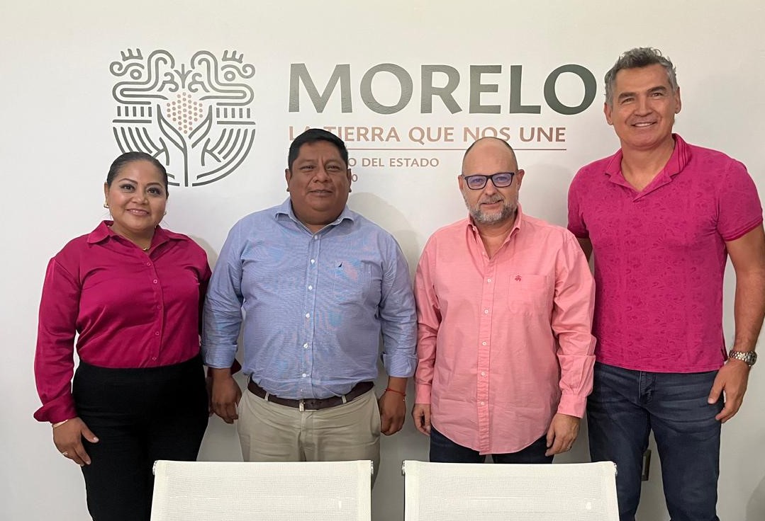 Display Noticias tweet media