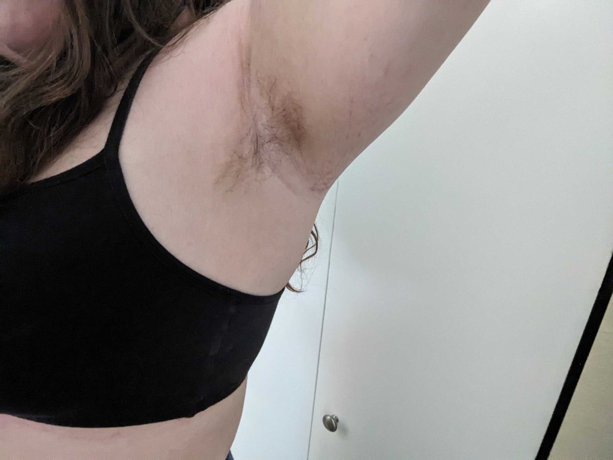 Vivian 🦨 tweet media