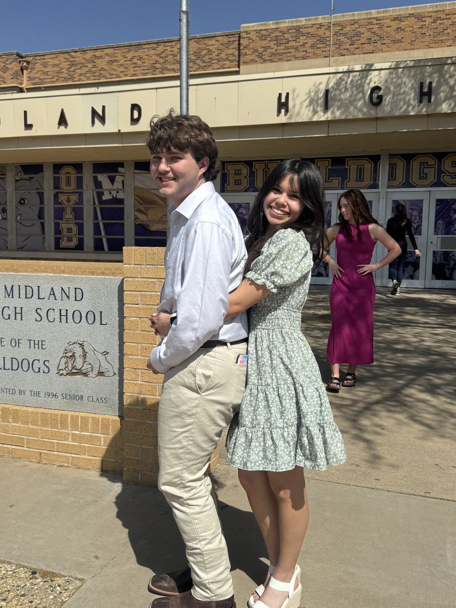 Michelle Navarrete 🌵 tweet media