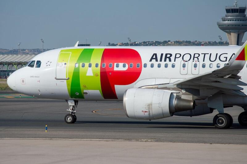 novedadesaereas's tweet image. ⚠️⚠️Pocas novedades en el último proceso de consolidación aérea en Europa. Se enfría el interés de #IAG por seguir en la compra de #TAP -Portugal no quiere renunciar a todo su control- y por tanto se quedan Air France/KLM y Lufthansa como candidatos a la puja.