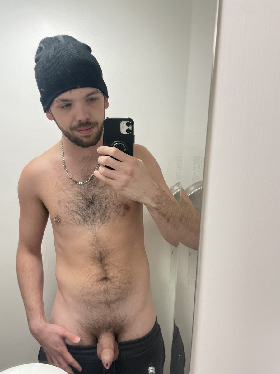 Lewis29989's tweet photo. Taking applications 😉🙌
#4youpage #hung #repost #fypviraltwitter #likes #follow 🏳️‍🌈 https://t.co/Zw1cs5FgmI