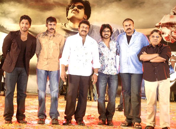 KarnatakaPSPKFC's tweet image. Throwback :

18years of #Jalsa from Its Audio launch Event! 🤩🔥

#18YearsOfJalsa