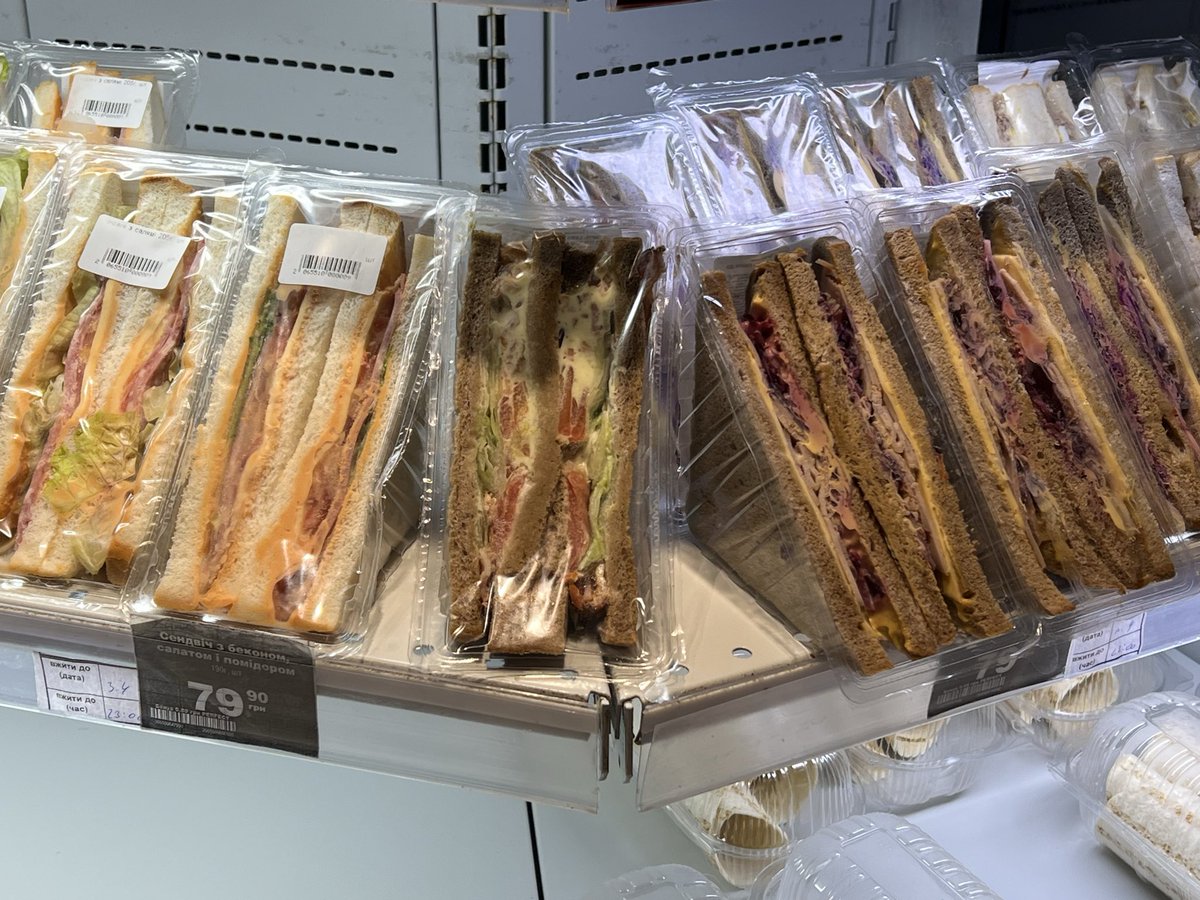 sara nerd𓃗 (6,6/11 kg) tweet media