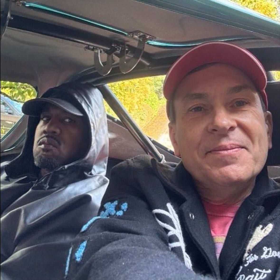 KicksFinder tweet media