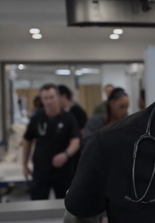 mohabbotz's tweet image. i see him in the background and i go #Crazy