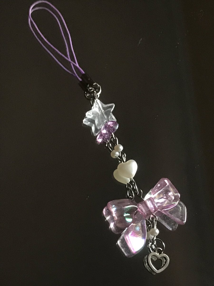 thena ও tweet media