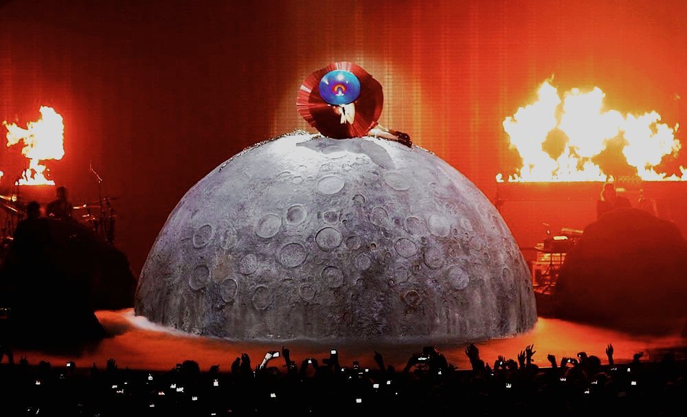 pop culture gal tweet media