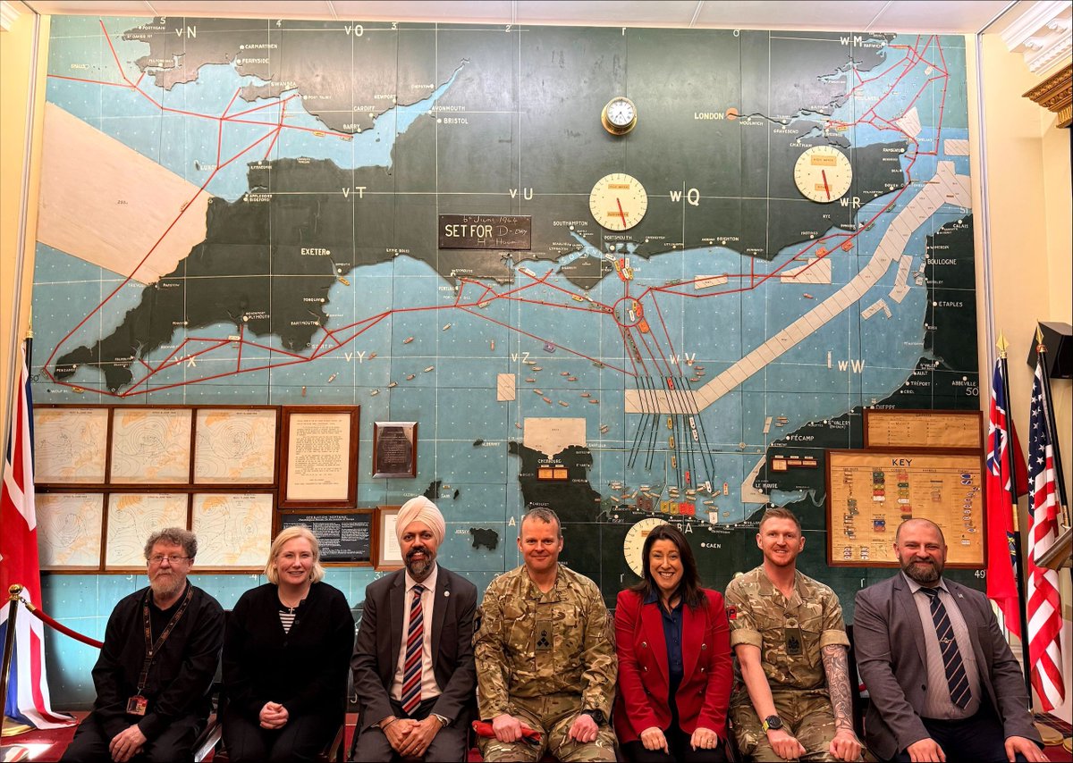 TanDhesi's tweet image. #Defence Serious Crime Command headquarters on the south coast investigate serious crimes involving military personnel and work independently from the military chain of command to ensure impartiality.

Our Defence Committee visit was really informative—great learning on the job.