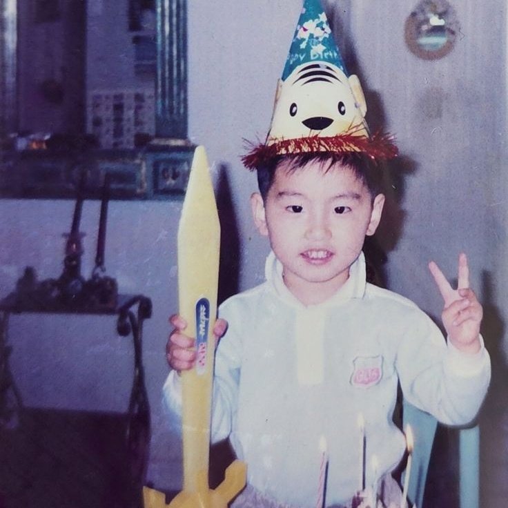 puuki is buying 🍓🎂 for seonghwa. tweet media