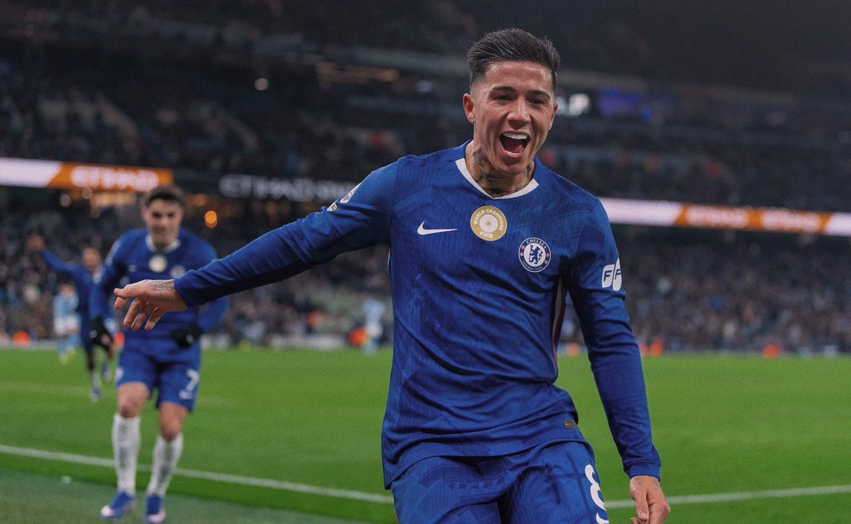 bueno enzo andate del chelsea 💙
 no merecen que te sigas rompiendo el lomo por un club que no sabe valorarte