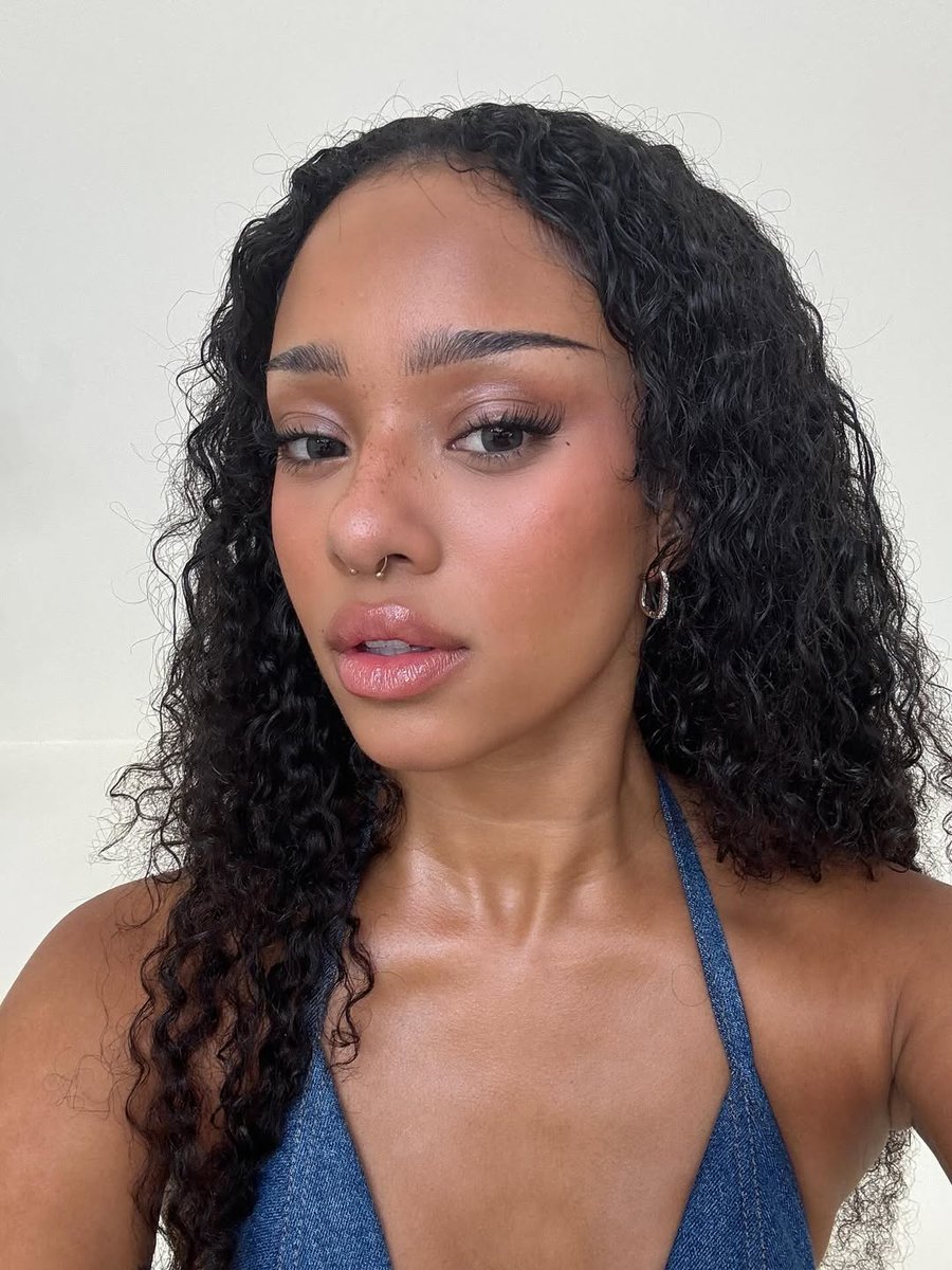 Tracklist tweet media