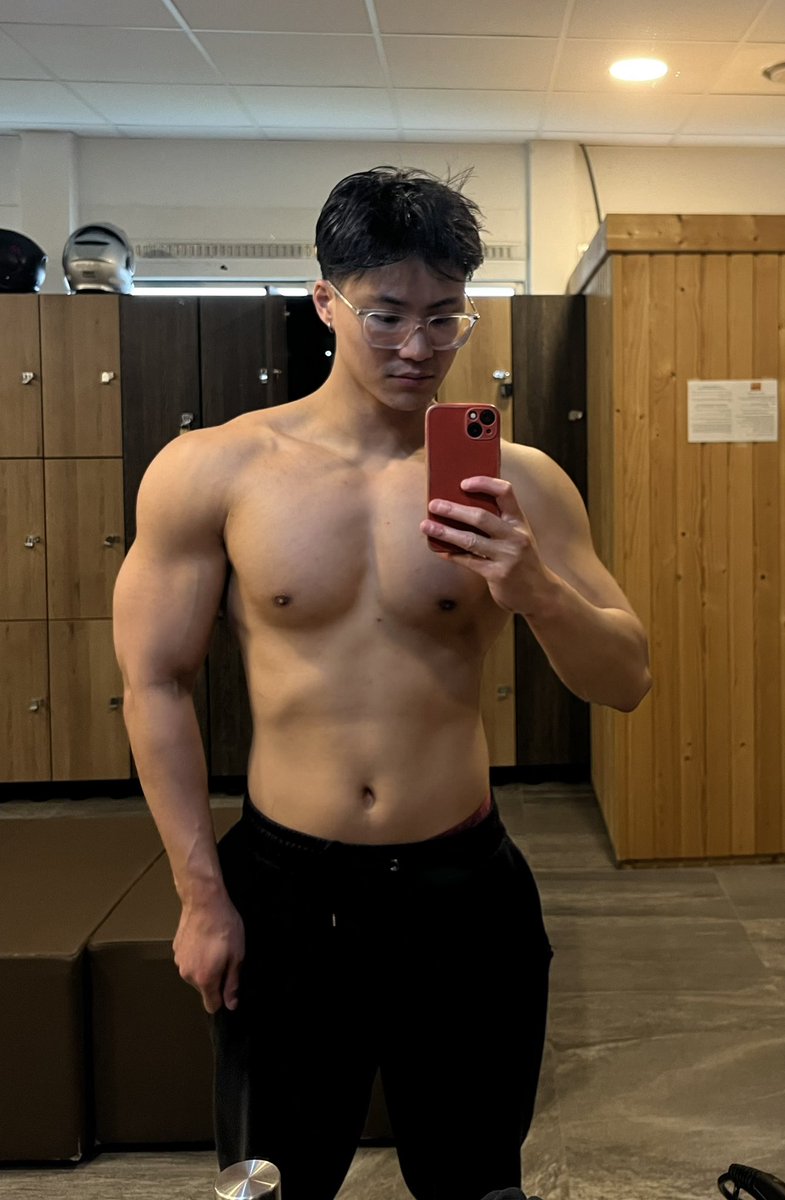 CHAMPION D’EUROPE ❤️💙 tweet media