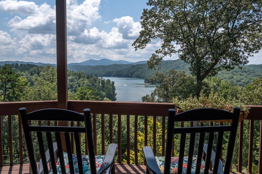 Explorer tweet media