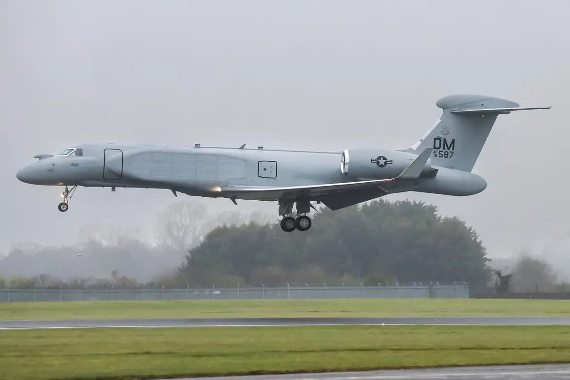 AeroResource tweet media
