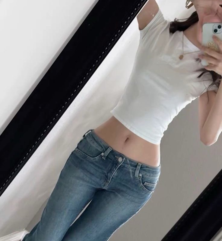 mxricide's tweet photo. white🥡🤍 https://t.co/Yri5BWK90H