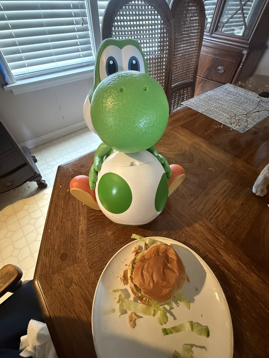 Caroline tweet media