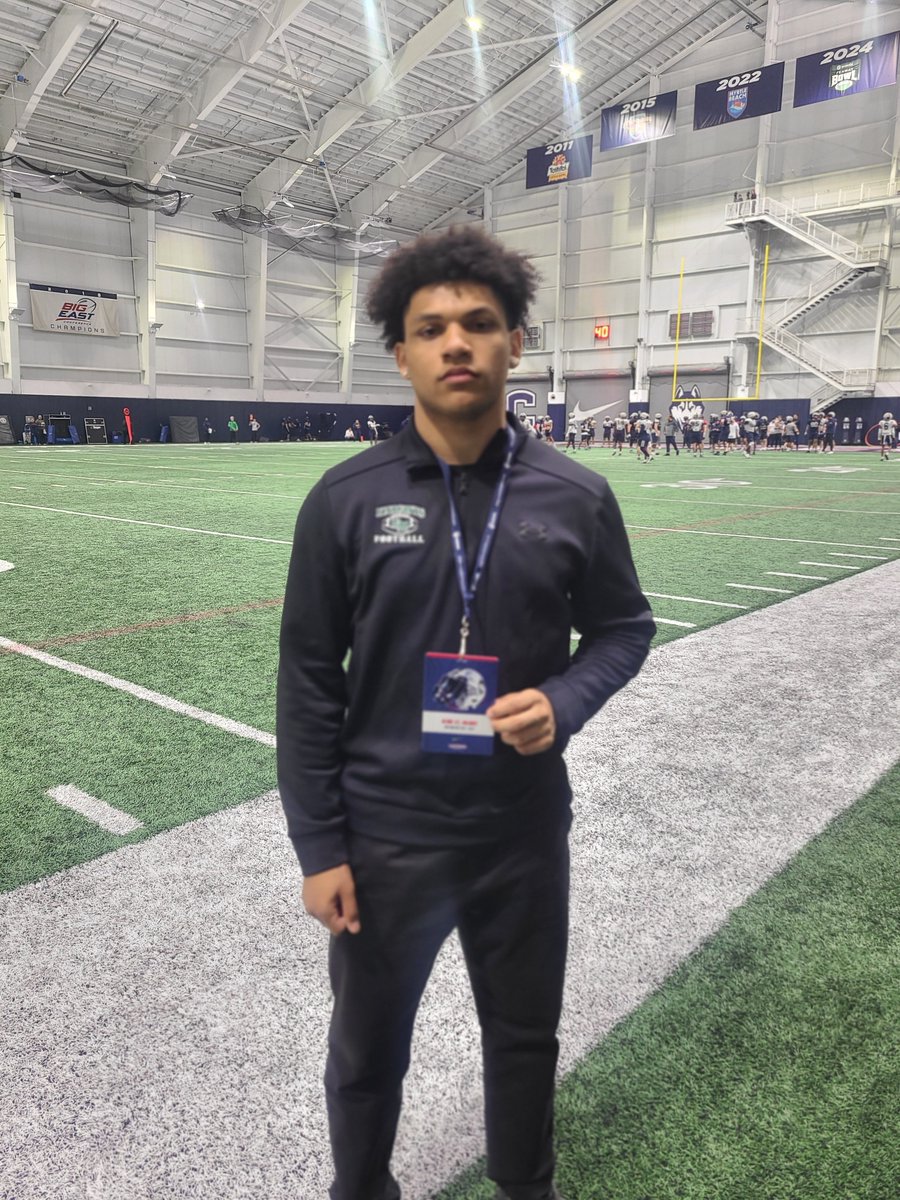ktylersaint21's tweet photo. Had a great experience @UConnFootball  Thank you @IanFriedFB for the invite. Great insight from @CoachNCole . #WEBALL 
Great staff!
@KinslerLatish @UConnFBRec
@NMfootball @PrepRedzoneNJ @sullyp3 @coachjmyles @coachschuman https://t.co/hLK28Ba3OJ