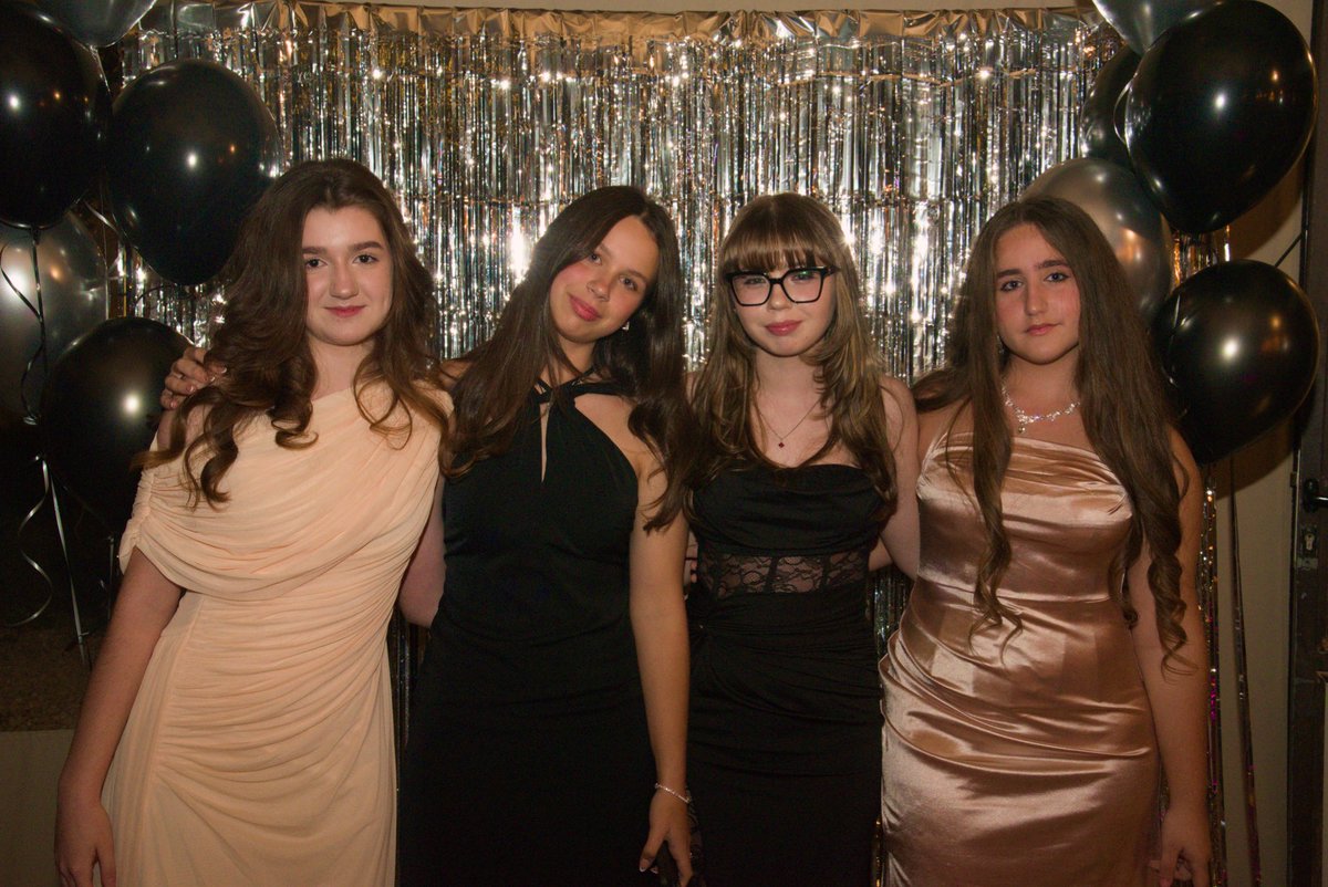 Kat⚡️ tweet media