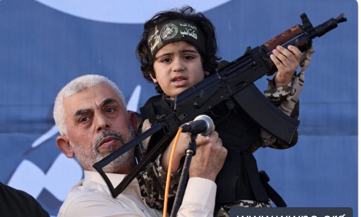 1-The Israeli father, unable to reach the shelter yesterday,while going to celebrate Passover with his family, under Iranian heavy bombing.
2-Sinwar -he died in Gaza, running disguised as a woman.

Same MidEast,yet so different views on life,kids and…manhood.
📷1 <a href="/streetwize/">Iris</a>