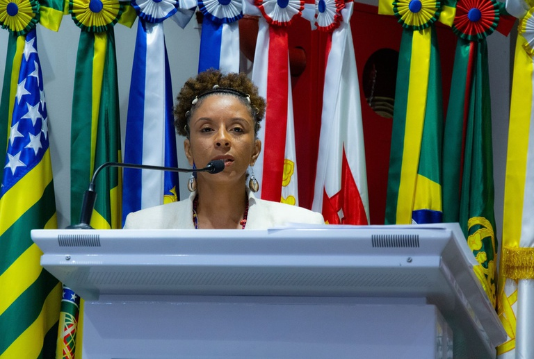 Acervo Verde e Rosa 🌪️⚡ tweet media