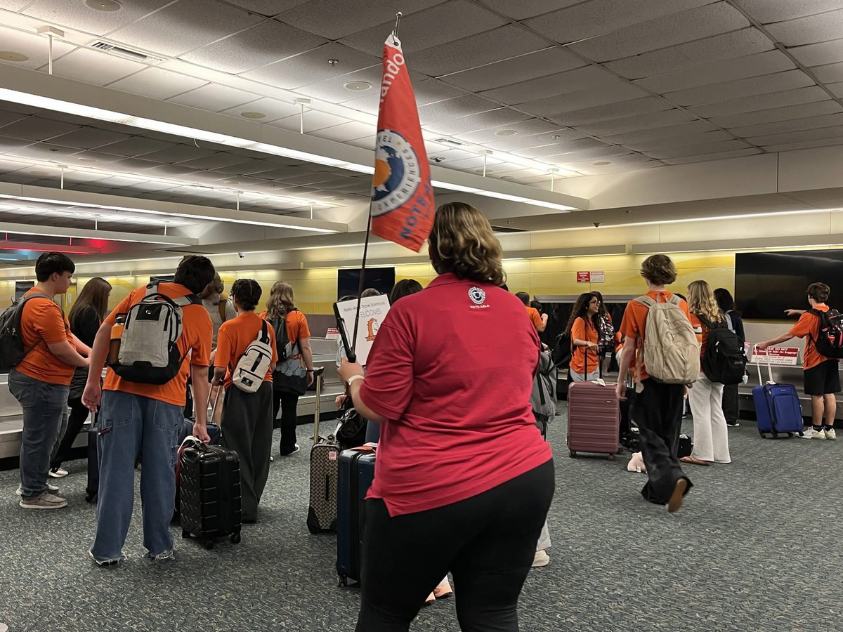 NoteAbleTravel's tweet photo. Welcome to Orlando, @brandeisband!

After a 2AM arrival, our Red Jacket MCO team was on-site to welcome the ensemble with past-midnight morning treats.

The Band made their way to All Star Movies for much needed rest before gearing up for a full day of excitment at Magic Kingdom. https://t.co/LgLYBdFyJj