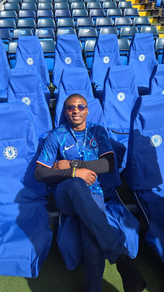 JosephAdeyinka8's tweet photo. The feeling of a World Champion.💙 https://t.co/B6w8JW7xHK