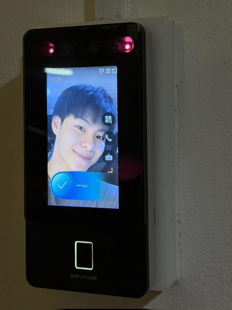 MARCKRIS tweet media