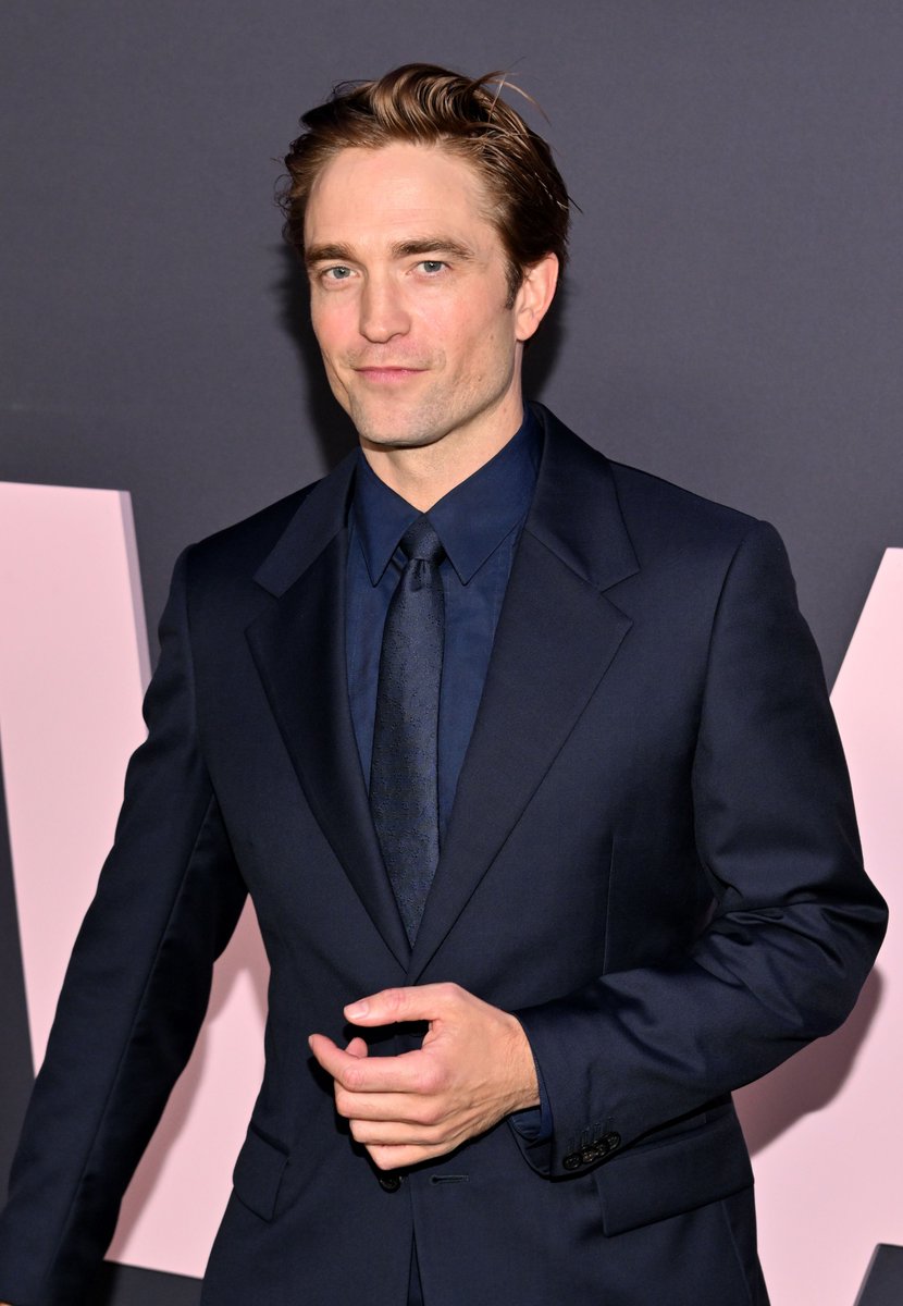 Robert Pattinson Photos | Fansite tweet media