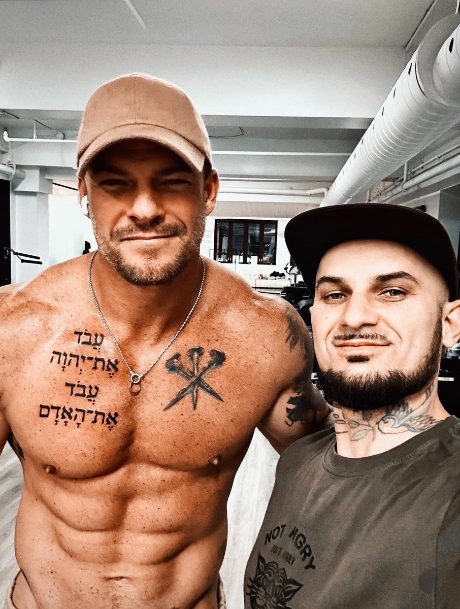 Cinema CLT 👷🏻 tweet media