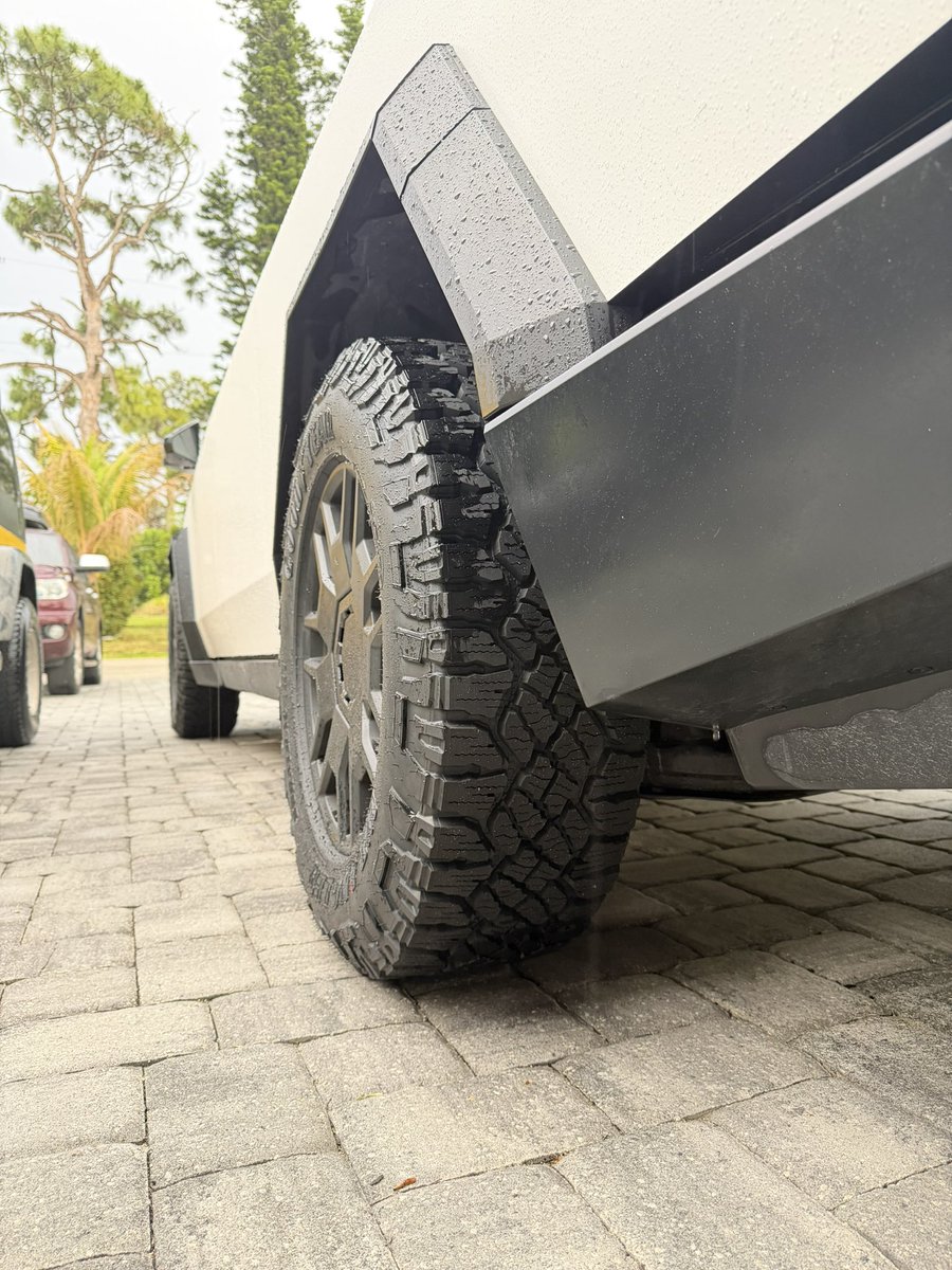 teslajake tweet media