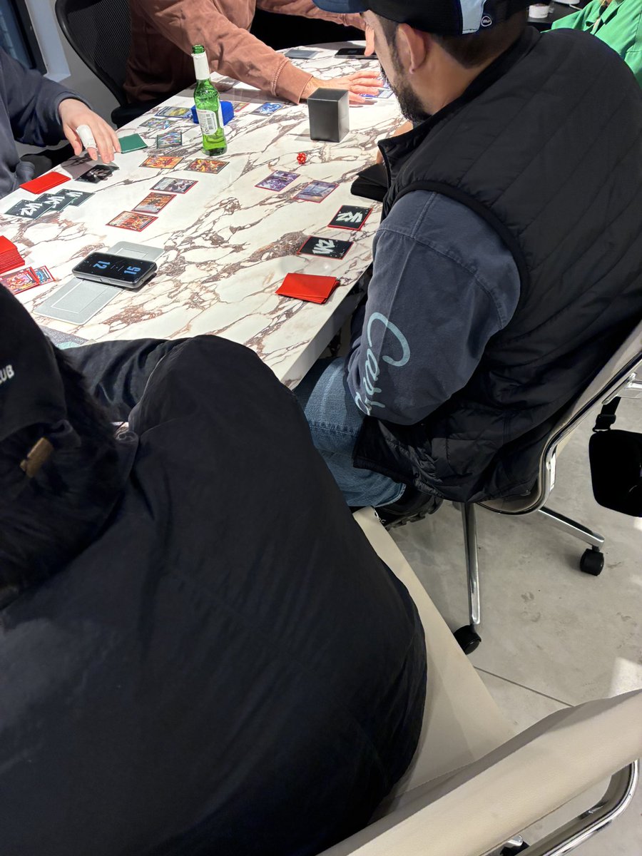 McFly🔌⚡️ tweet media