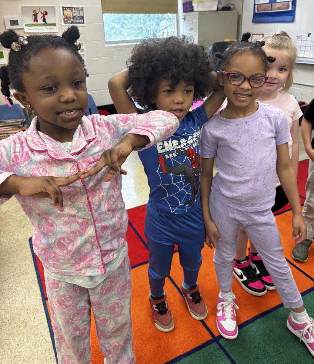 What’s one way to celebrate great behavior in Pre-K?… a Pajama Day! 
Some of our littlest learners shared their excitement. 😊
🦅🧡💙