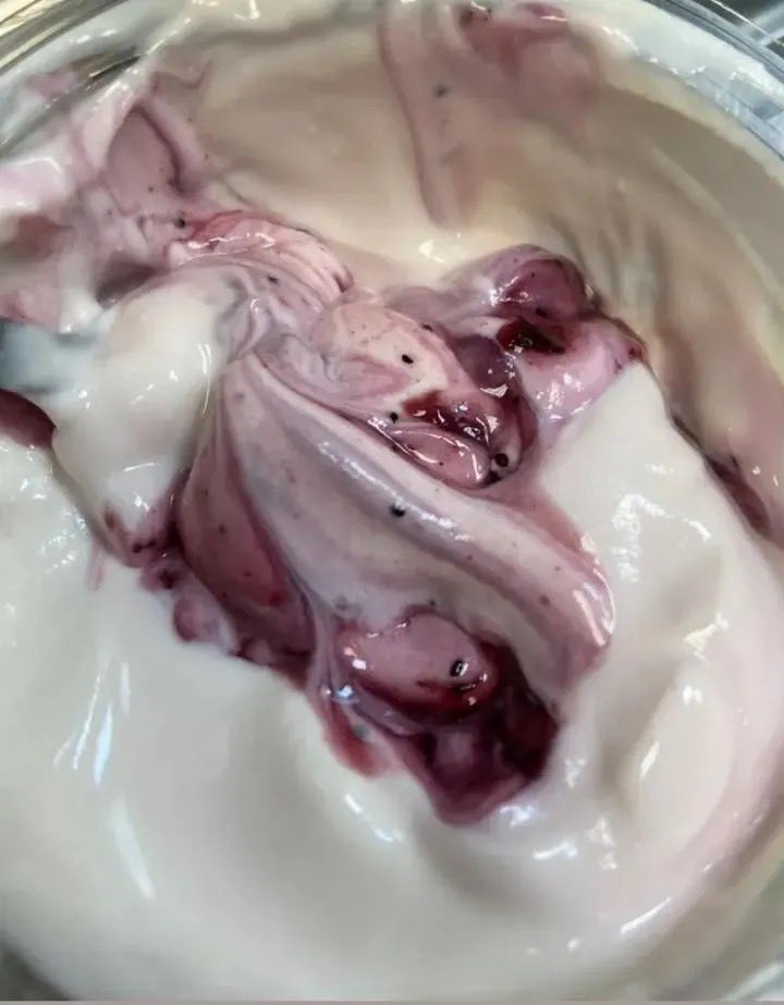 mood swing tweet media