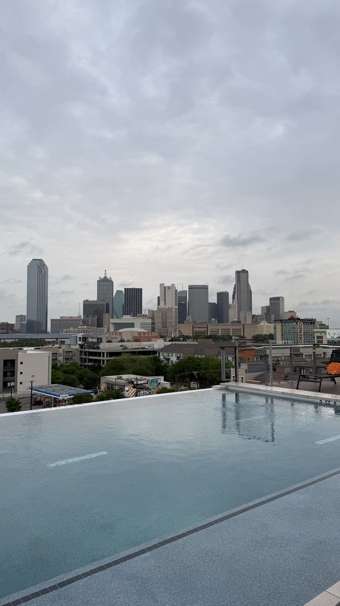 InvestmentGuru tweet media