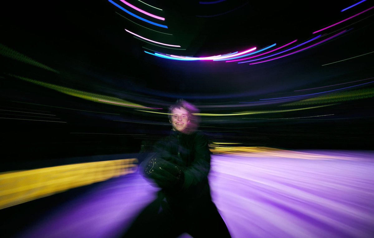 Ilia Malinin in a photo taken by Amber Glenn at the rehearsal for the exhibition gala of the 2026 World Championships.