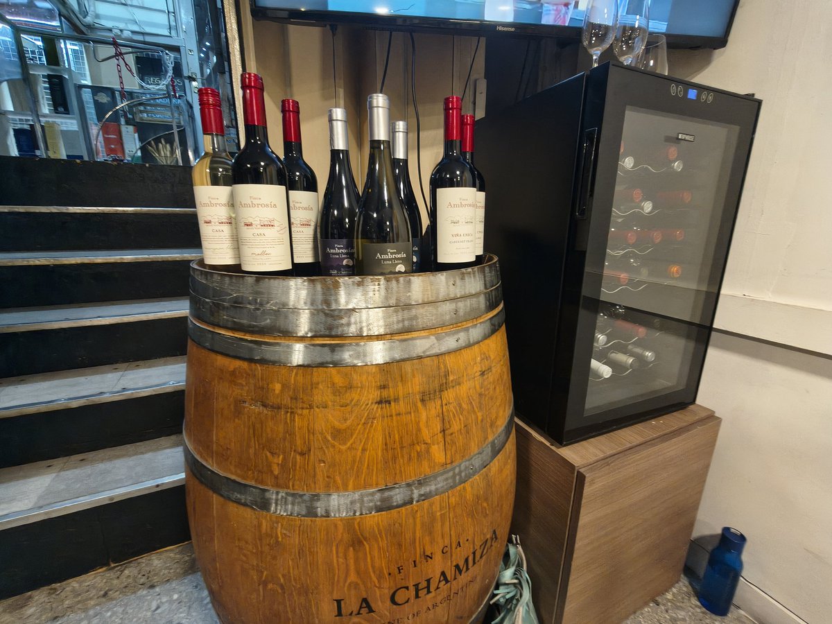 CalleDeRosario's tweet image. Hoy #Cata Vinos 🍷
#VinotecaCopados