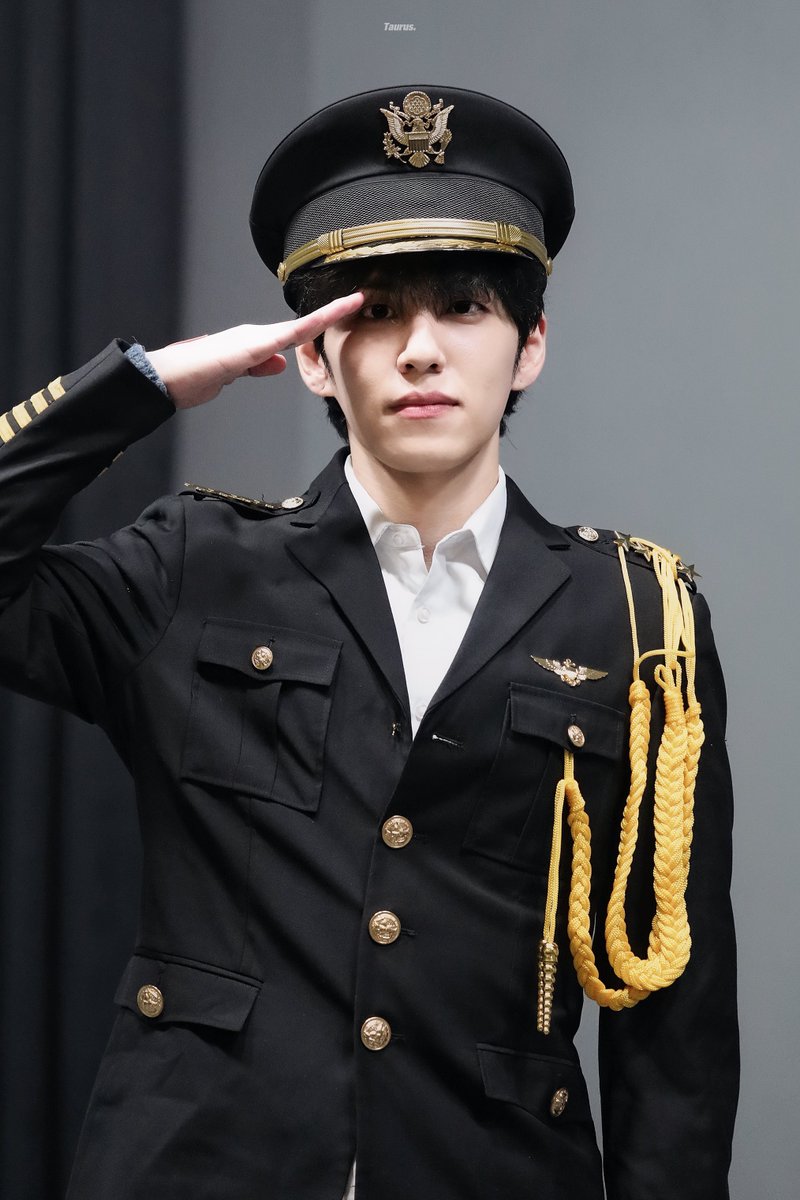 Taurus940428's tweet photo. 260402

🫡

#원필 #wonpil https://t.co/lvTqBOVbus