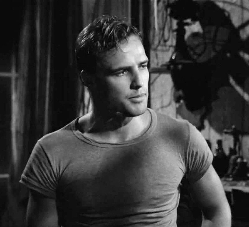 RinaHereAndNow's tweet image. #Edwards2026MovieThingChallenge 
@midgetmoxie

April 3: Marlon Brando Character That's NOT Don Corleone or Col. Kurtz.

A Streetcar Named Desire (1951).

Brutish Stanley Kowalski uses psychological and physical tactics to control wife Stella and her sister Blanche.