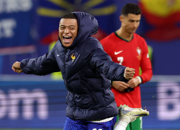 مثلك الأعلى في كرة القدم؟