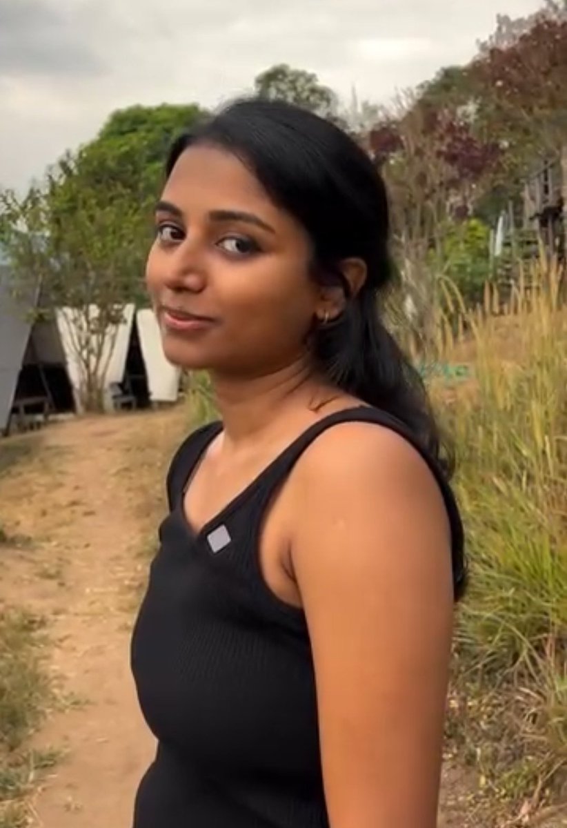 trisha_bi tweet media