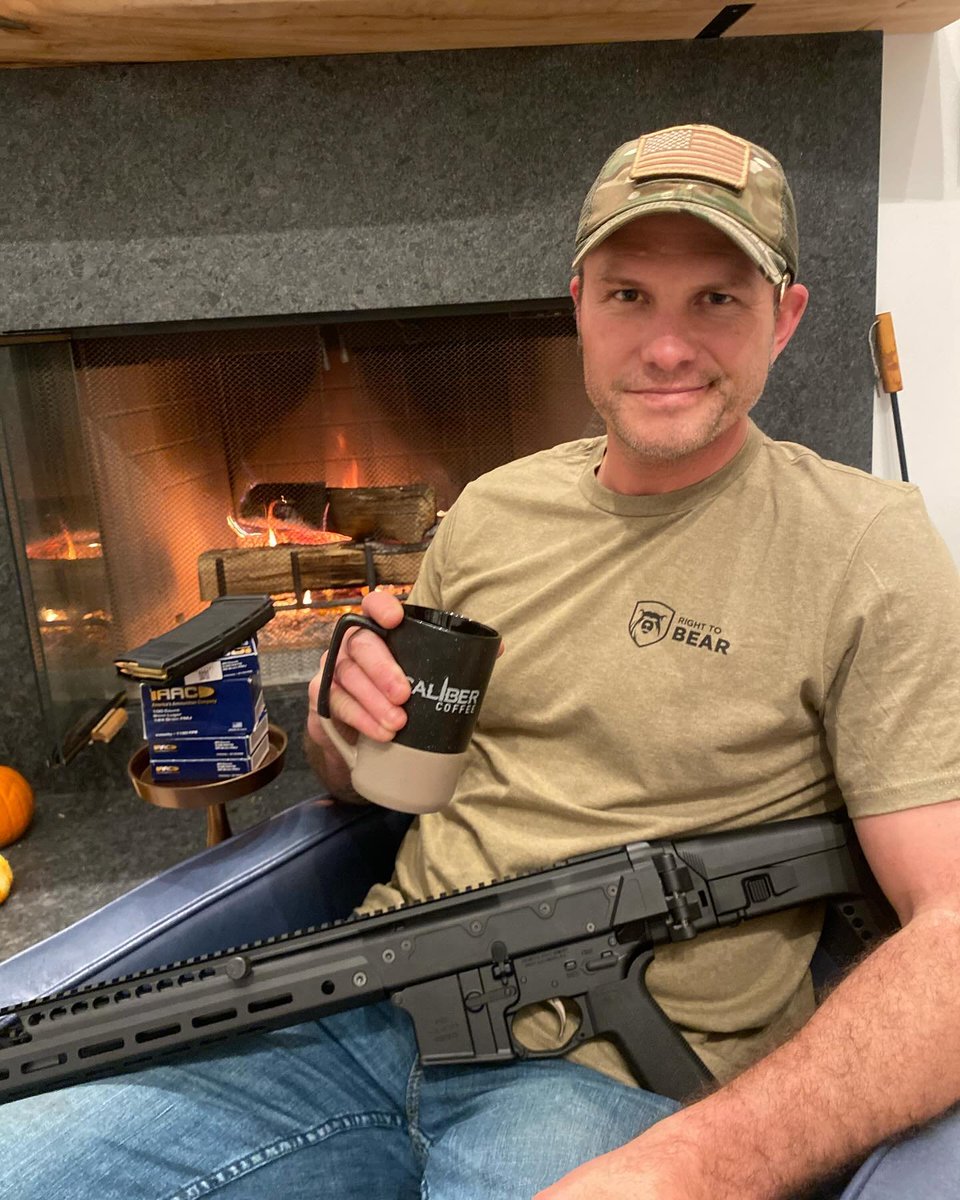 MarioNawfal's tweet image. 🚨🇺🇸 Secretary Hegseth signed an order allowing military personnel to carry personal firearms on U.S. bases during off-duty hours. 

In the middle of a war with elevated terror threat levels, the Pentagon just armed the home front too.

Source: @sentdefender