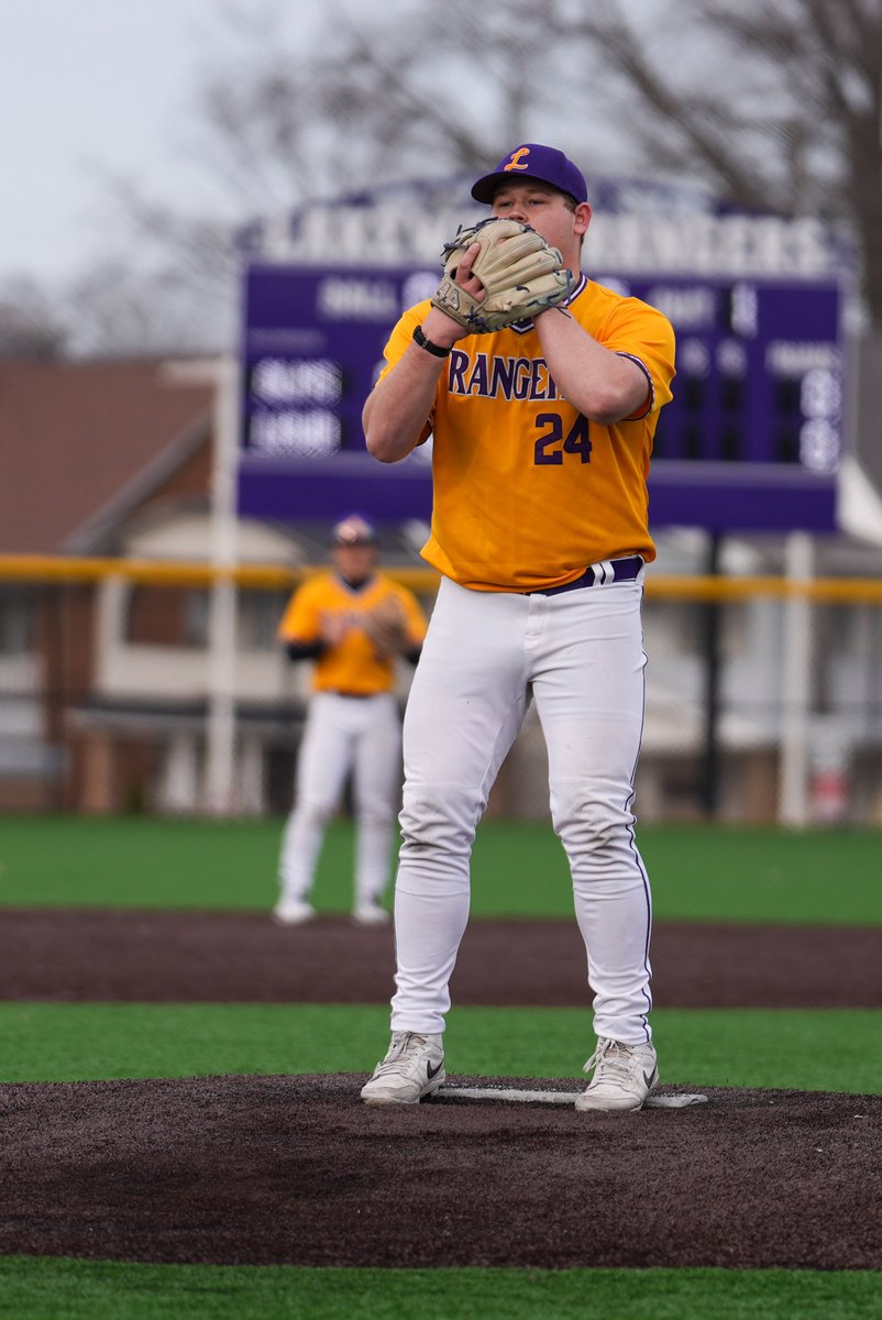 Lkwd_Baseball's tweet photo. Lakewood (3-0) defeats Chagrin Falls behind a 💎 from Comer &amp; efficient offense from the Rangers

💎@jacksoncomer79 5.2 Inn 2 H 0 ER 
1 BB &amp; 7 K’s

🫡@realdrewjones1 2 H 2 R 2 RBI 3 SB

👏🏻@kennylaidley H, RBI, SB

🙌🏻@RileyVerderber  2 RBI

🚌 Next Stop: Myrtle Beach

#RangerWay https://t.co/U803gCp2ts